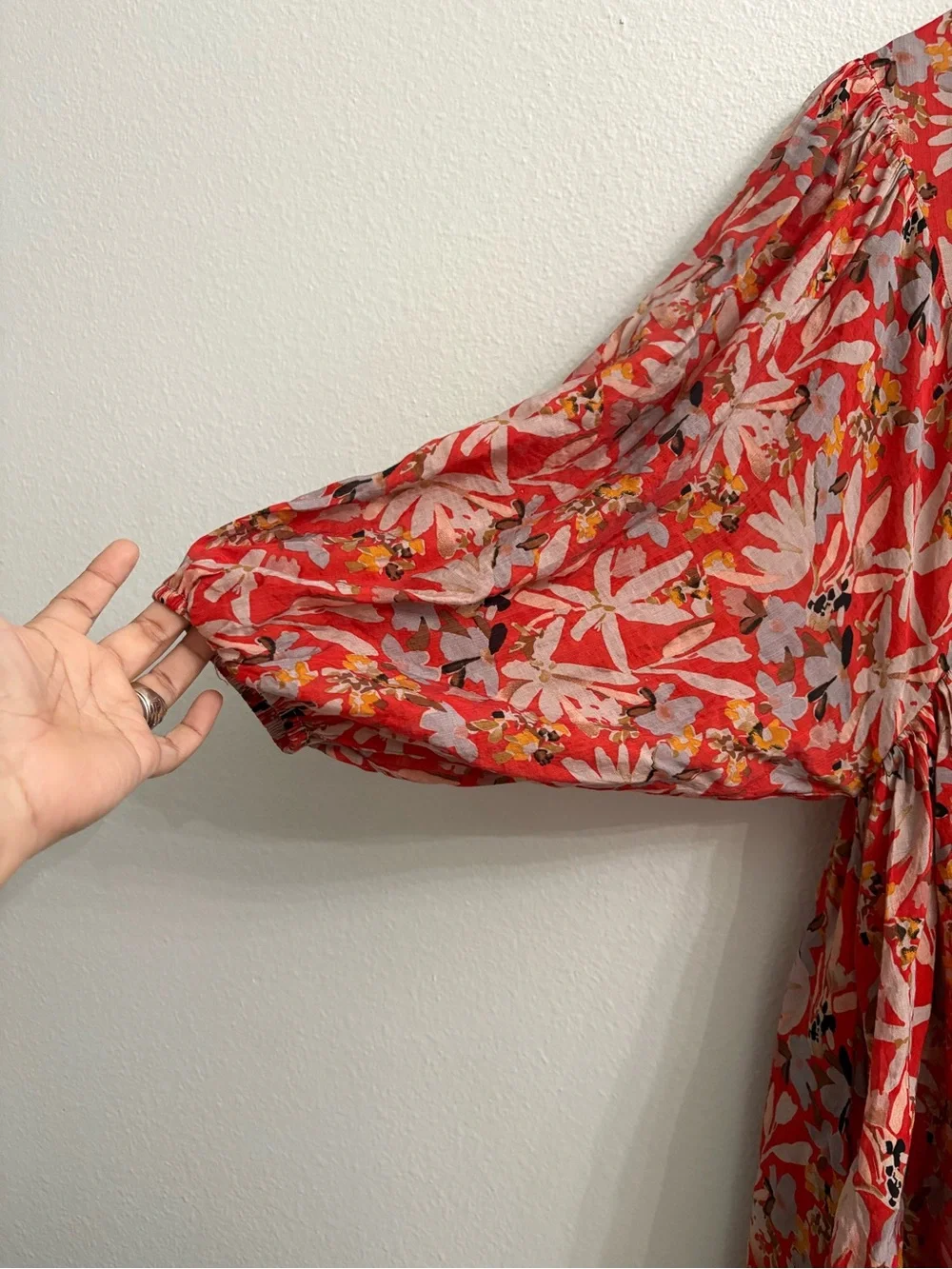 entro Red Floral Puff-Sleeve Kids Dress